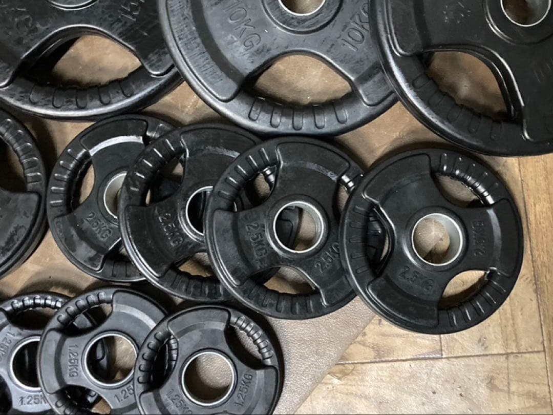 新品　バーベルプレートセット ラバー　計115Kg 穴径50mm