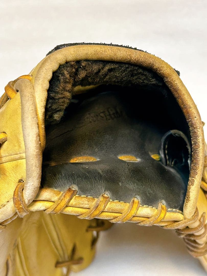 ★硬式用・投手★ ZETT プロステイタス ピッチャーグローブ オイルメンテ済