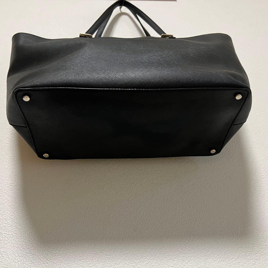 【美品】ケイトスペード トートバッグ サフィアーノレザー 黒 逆台形 船形 A4