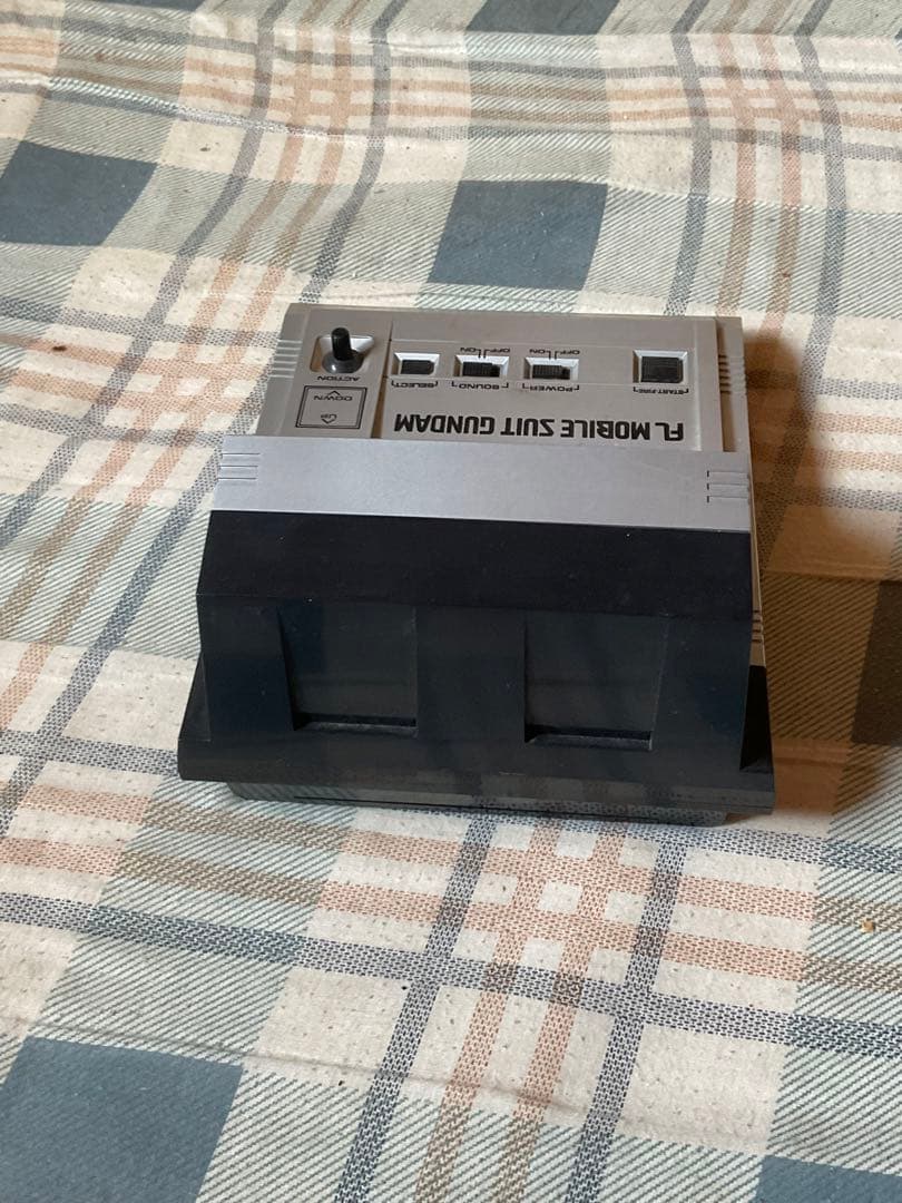 FL・MOBILE・SUIT・GUNDAM。DC6V。バンダイ。【アダプター付】