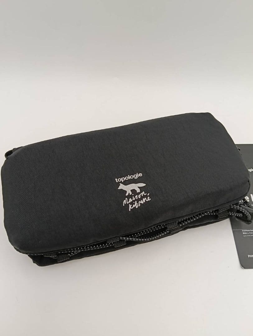 【大人気】【新品】メゾンキツネ×トポロジー　ボトルバッグ⭐︎ストラップセット