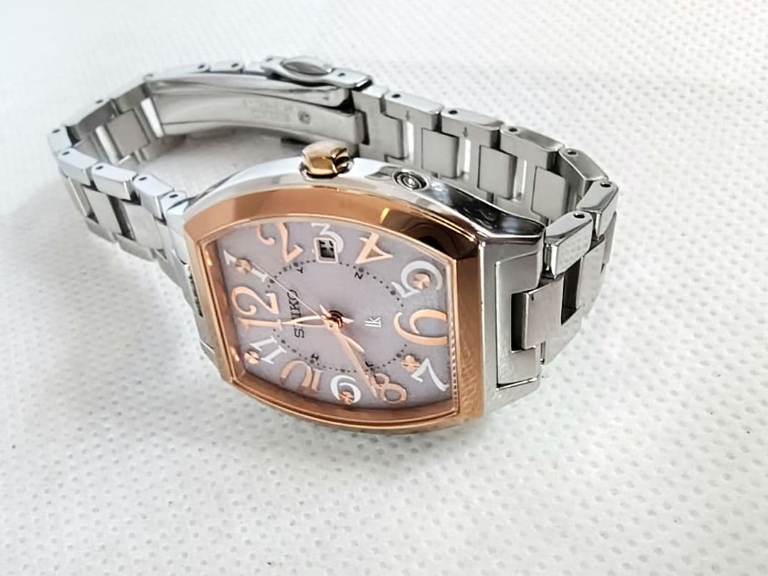 【電波ソーラー、極美品】SEIKO　セイコー　ルキア　1B22-0BB0