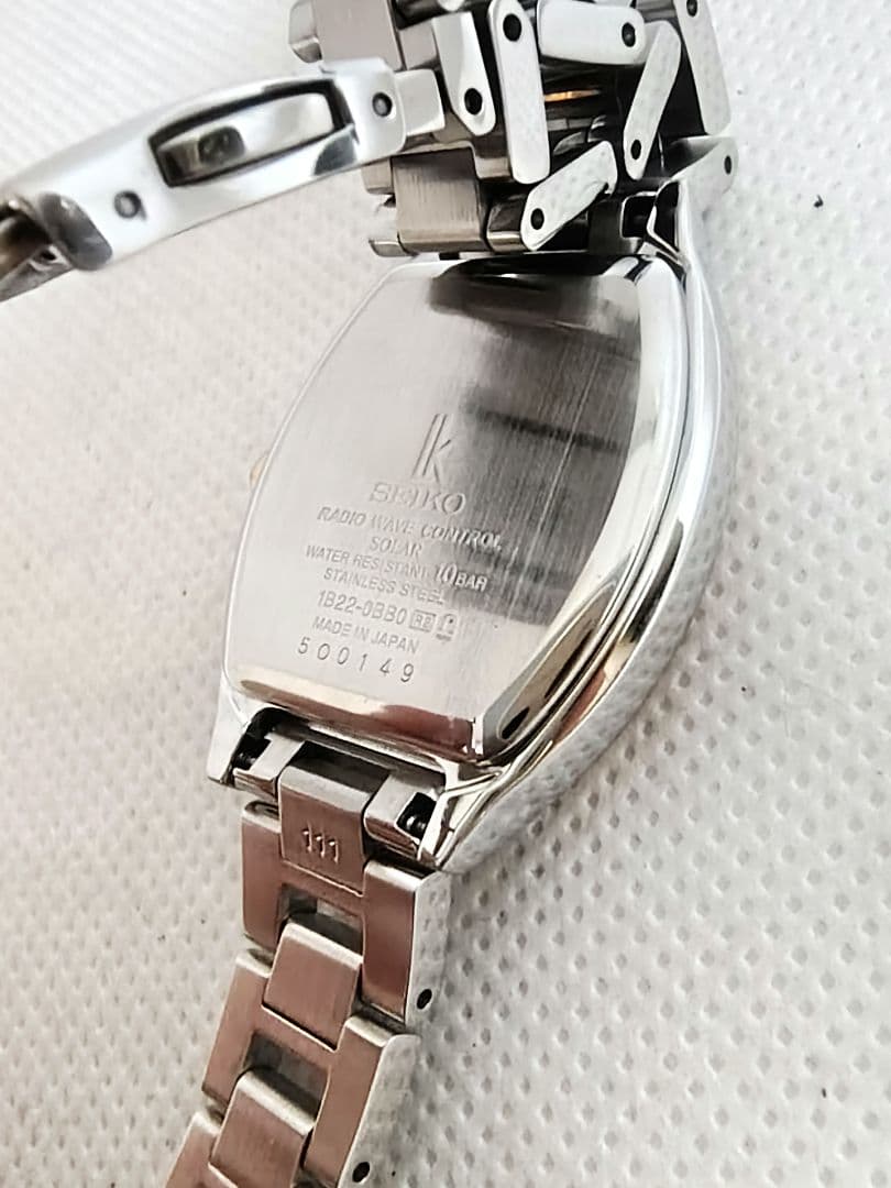【電波ソーラー、極美品】SEIKO　セイコー　ルキア　1B22-0BB0