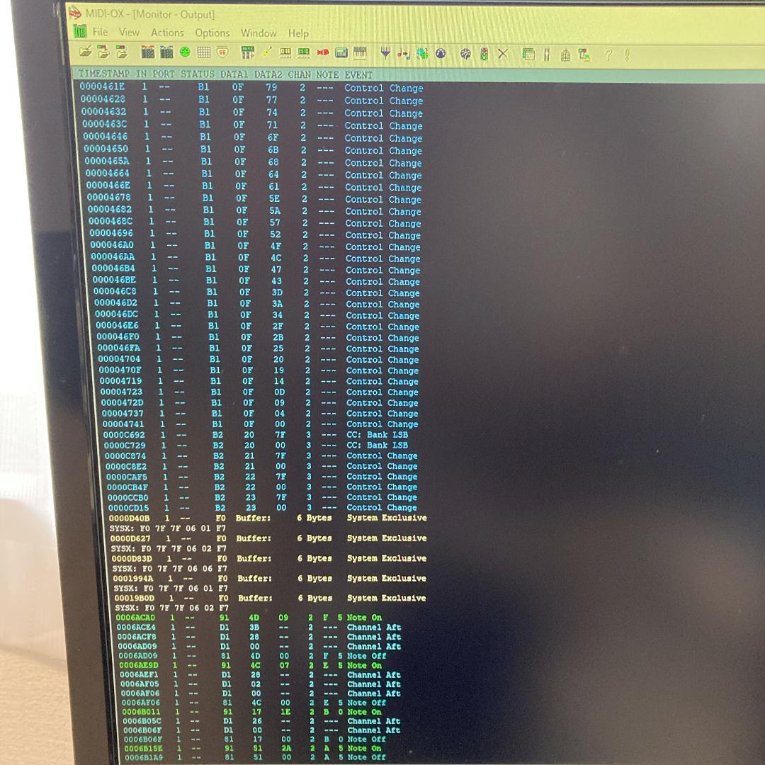 AKAI MPD226 MIDIパッド 動作良好 箱・USBケーブル付 DTM