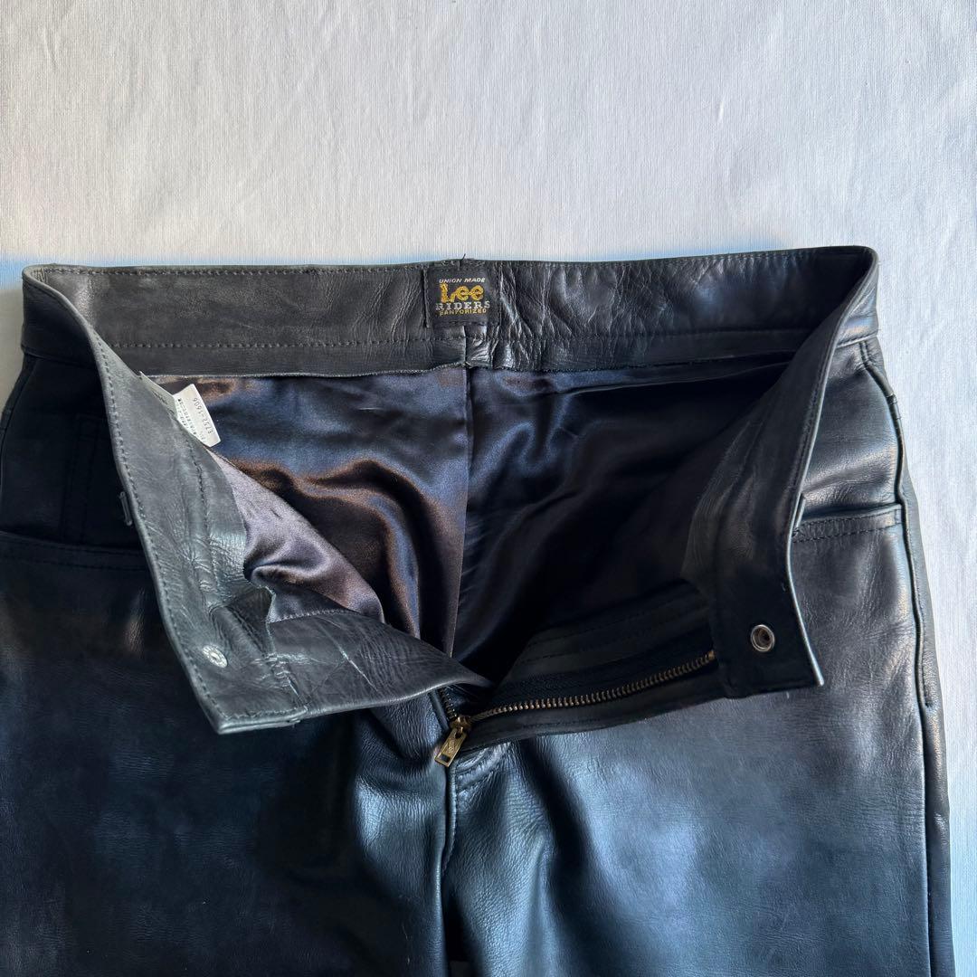 パンツ Lee riders black leather flare pants 32