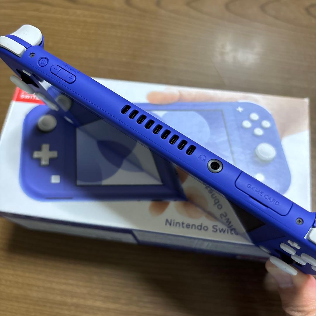 A*.様 Nintendo Switch Lite ブルー 本体 超美品 アダプ