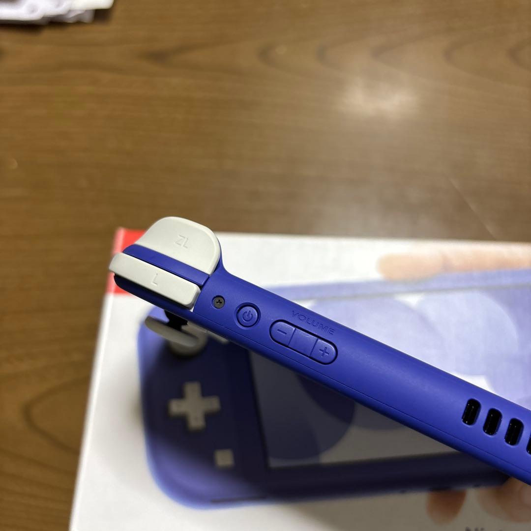 A*.様 Nintendo Switch Lite ブルー 本体 超美品 アダプ