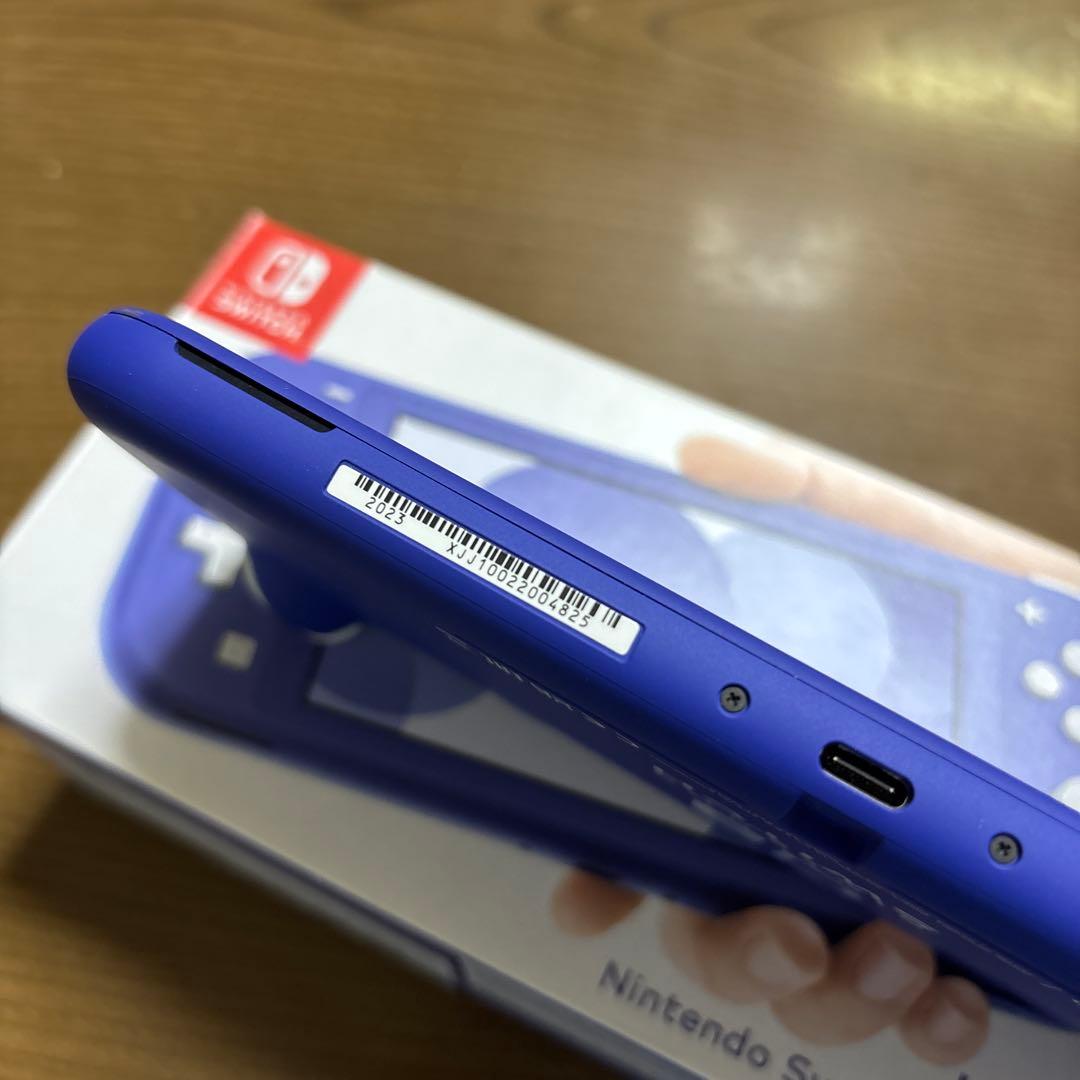 A*.様 Nintendo Switch Lite ブルー 本体 超美品 アダプ