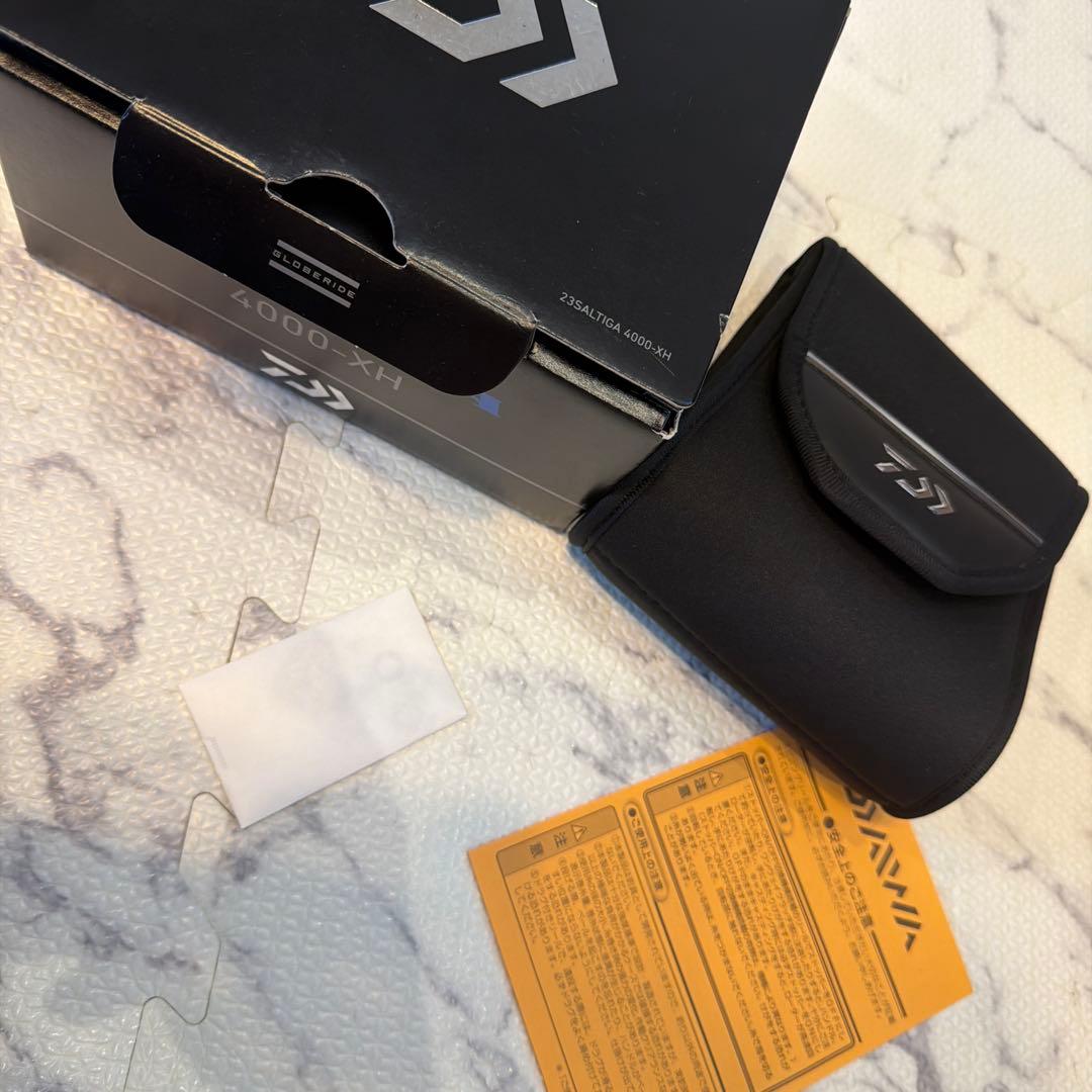 DAIWA 23 SALTIGA 4000-XH スピニングリール