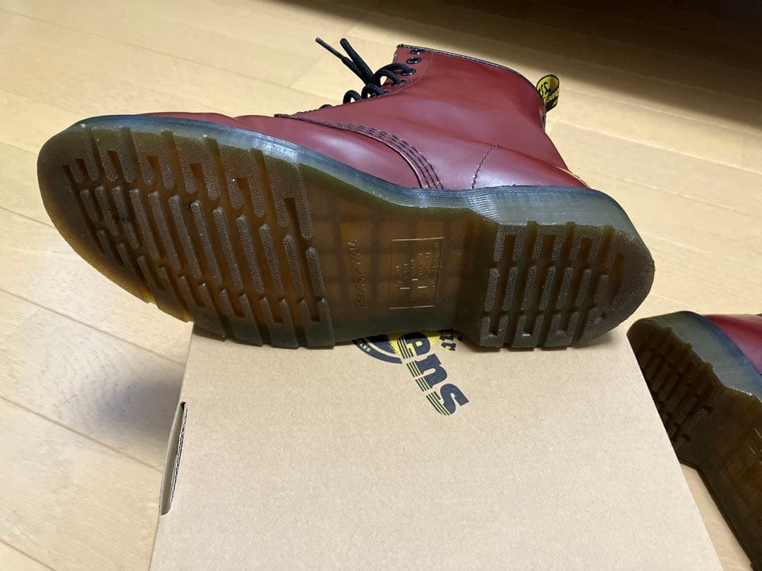 Dr. Martens 8ホールブーツ