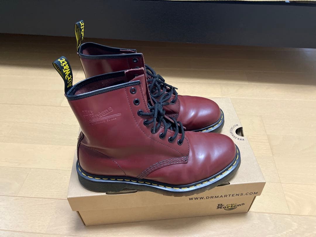 Dr. Martens 8ホールブーツ