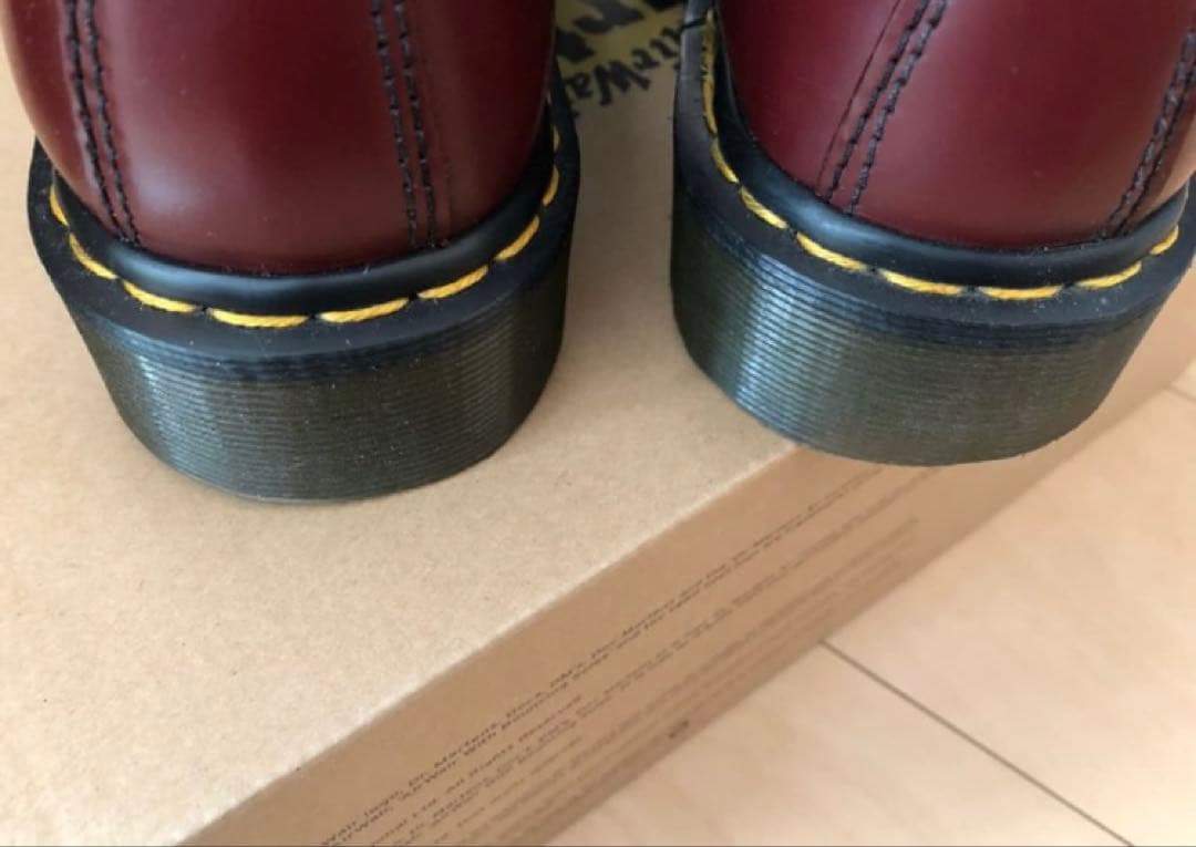 Dr. Martens 8ホールブーツ