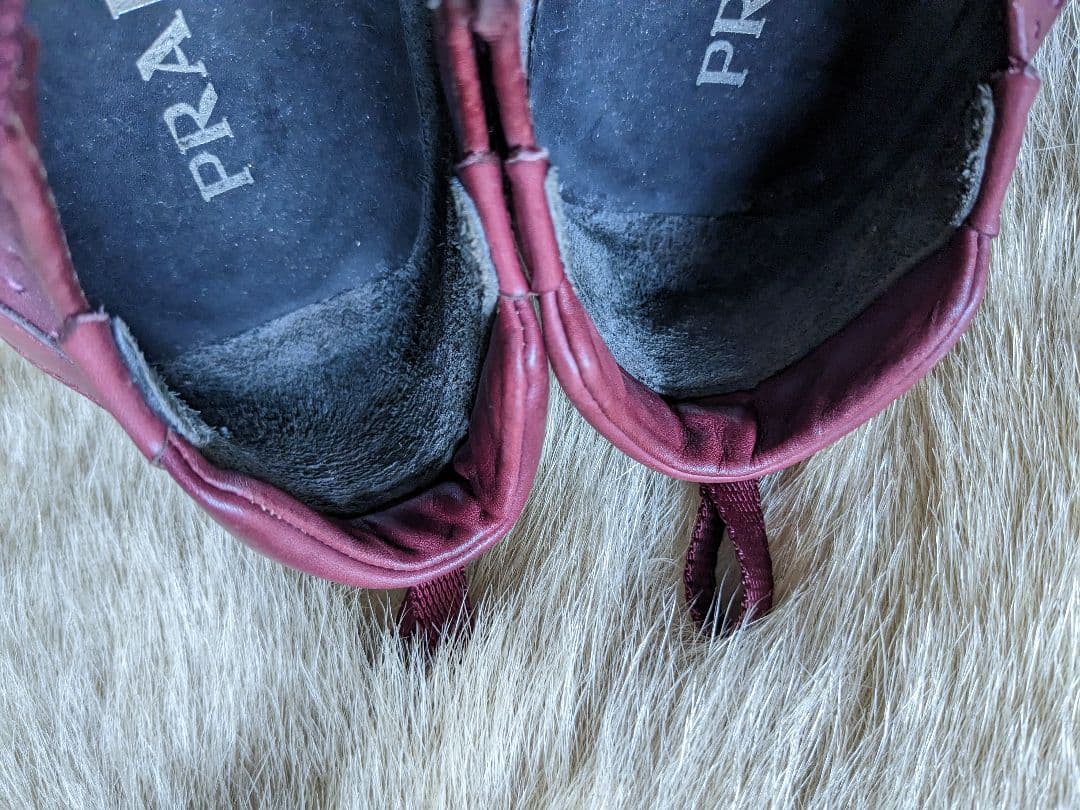 プラダ　ビジネスシューズ