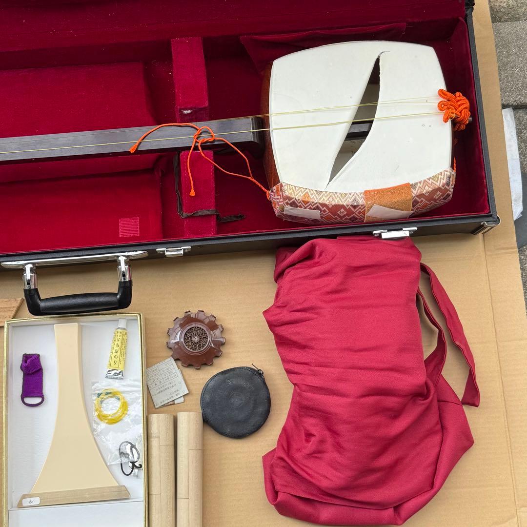 三味線　バチ　三絃駒　ハードケース 　和楽器　弦楽器