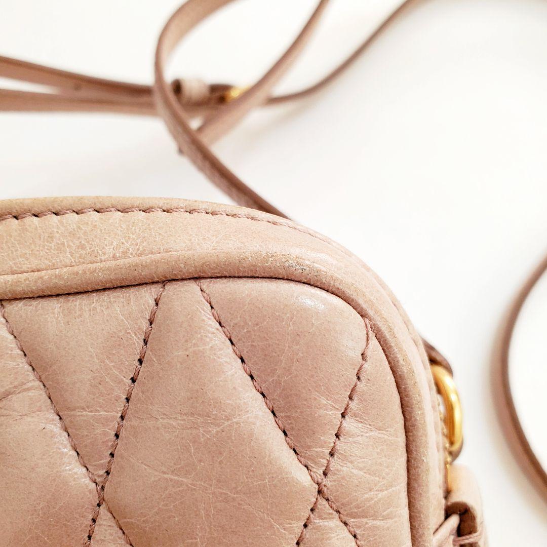 miu miu キルティング レザー ショルダーバッグ ピンク ベージュ
