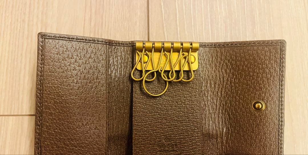 新品！箱・袋付！GUCCIグッチ　キーケース☆