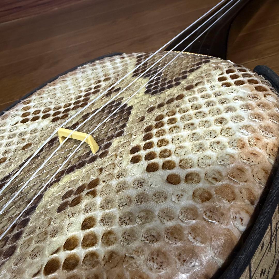 超美品 沖縄三線 三線 蛇皮 民謡 和楽器 沖縄