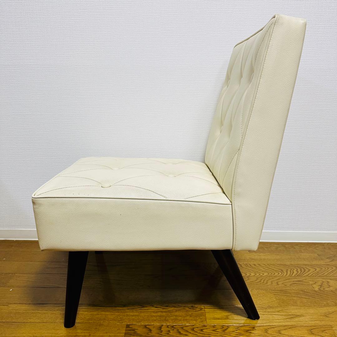 カリモク60 カフェチェア スタンダードアイボリー