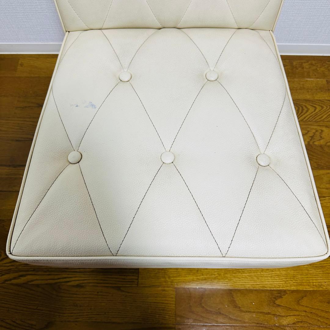 カリモク60 カフェチェア スタンダードアイボリー