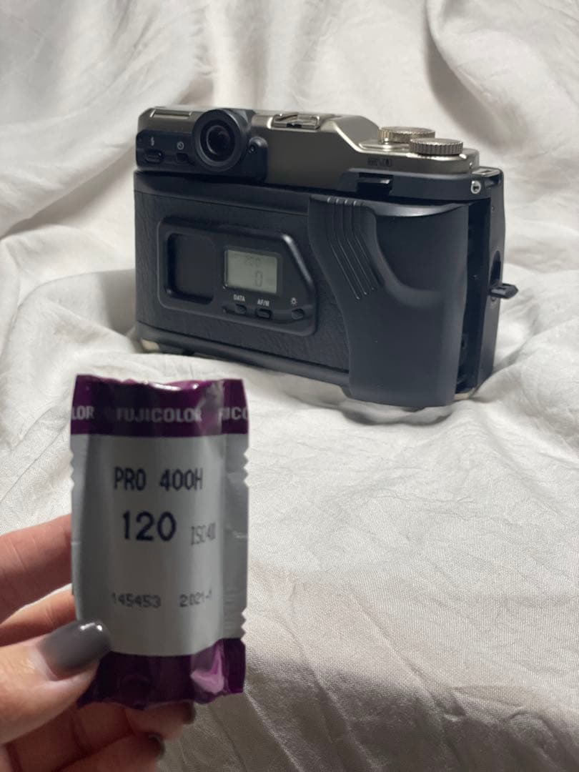 美品絶好調！FUJIFILM フジフィルムGA645Ziプロフェッショナル