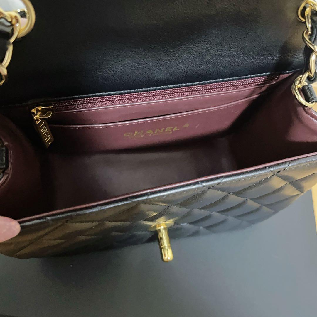 ミニマトラッセ 黒 ゴールド金具 キルティング フラップバッグ