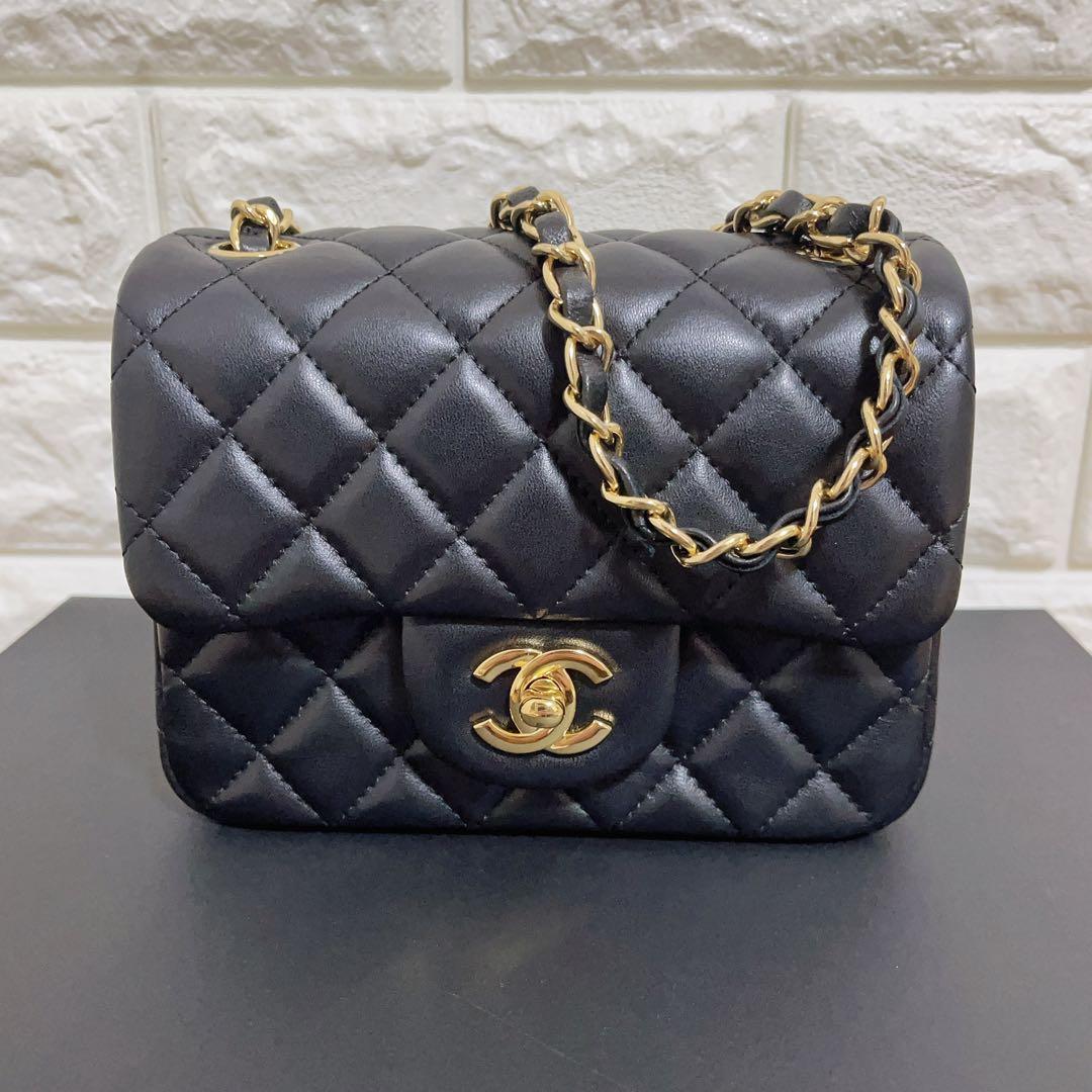 ミニマトラッセ 黒 ゴールド金具 キルティング フラップバッグ