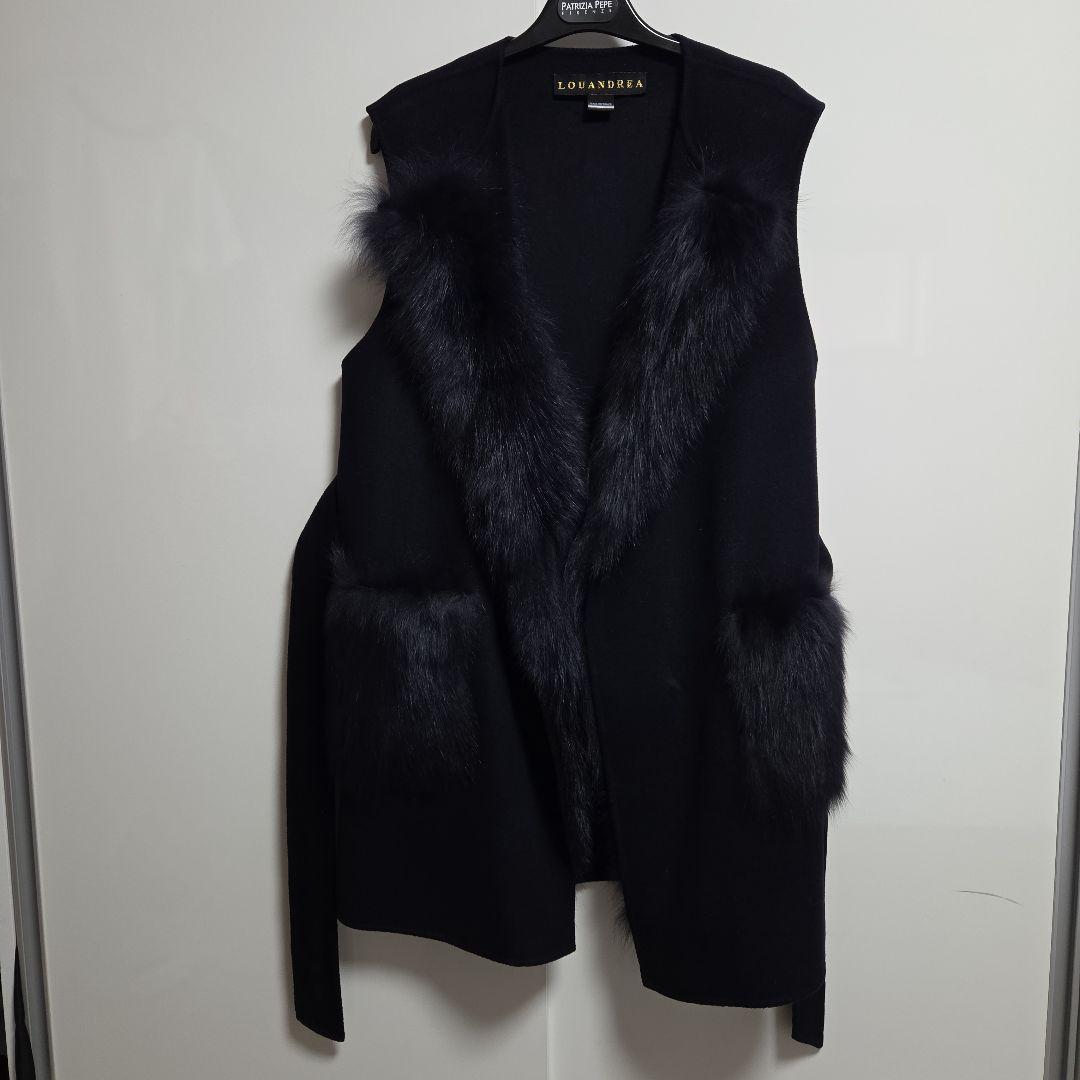 新品　LOUANDRA ネイビー ファー付きベスト　フォックスファー　ジレ