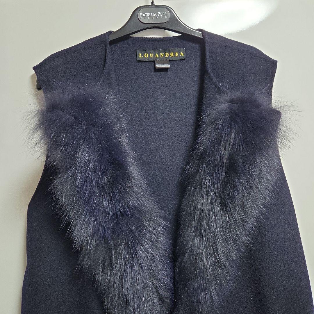 新品　LOUANDRA ネイビー ファー付きベスト　フォックスファー　ジレ