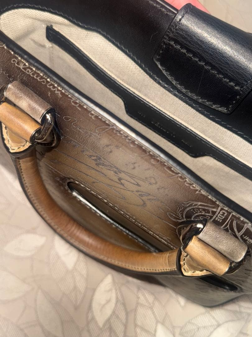 よかもん‼️ベルルッティ　トゥジュール ガリバー スクリットレザー