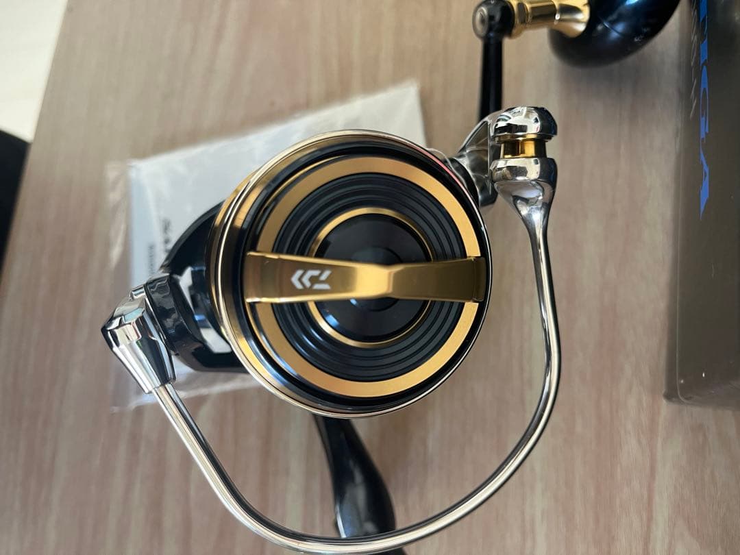 DAIWA SALTIGA 8000-H リール