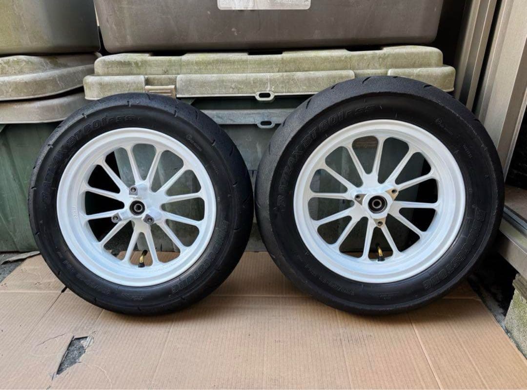 NSR50新品モダンワークス22年製ハイグリップタイヤ12インチ