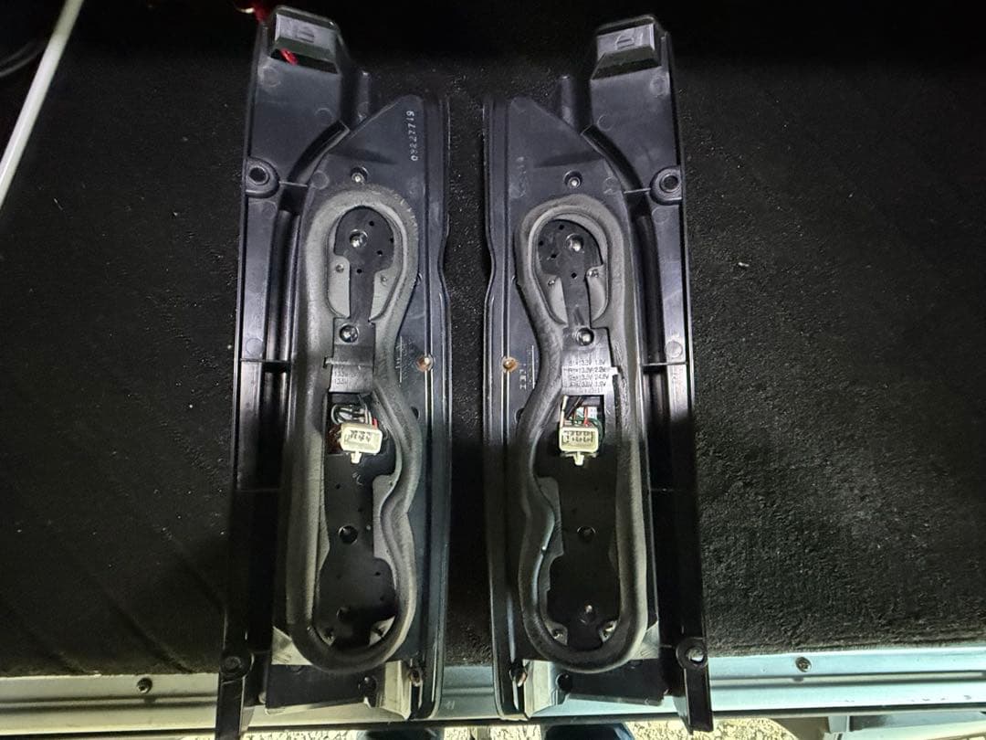 ハイエーステールランプ　FLEXトムスレガンス同タイプ超希少美品　保安基準適合品