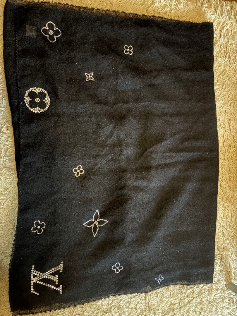 ルイヴィトン エトール モンテカルロ ストール カシミヤ ラインストーン 黒