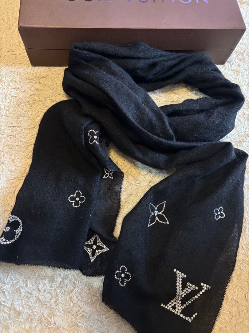 ルイヴィトン エトール モンテカルロ ストール カシミヤ ラインストーン 黒