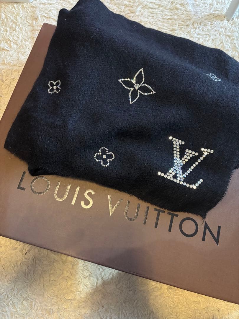 ルイヴィトン エトール モンテカルロ ストール カシミヤ ラインストーン 黒