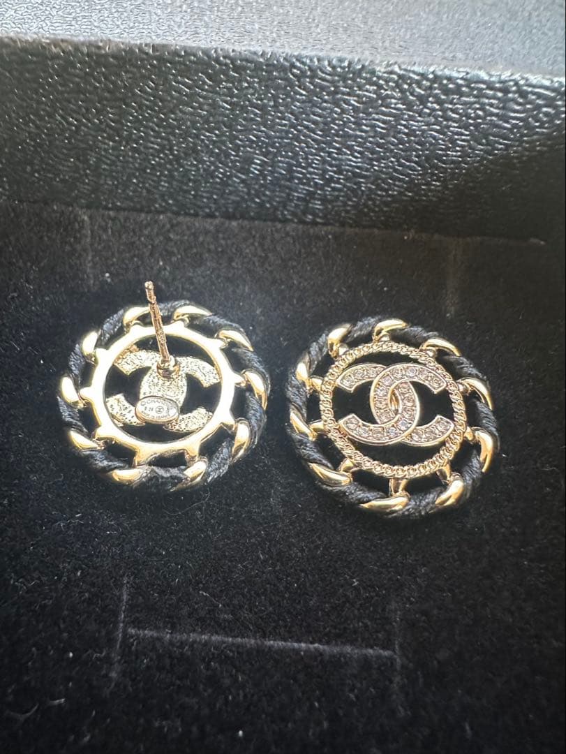 CHANEL ゴールド＆ストーンCCロゴピアス 箱付き