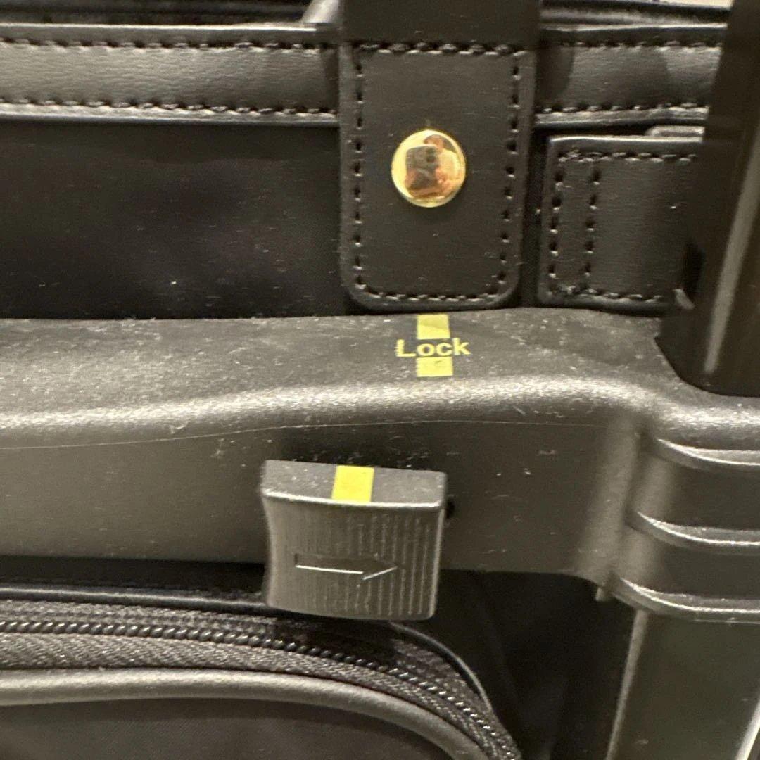 Swany キャリー四輪　ストッパー付