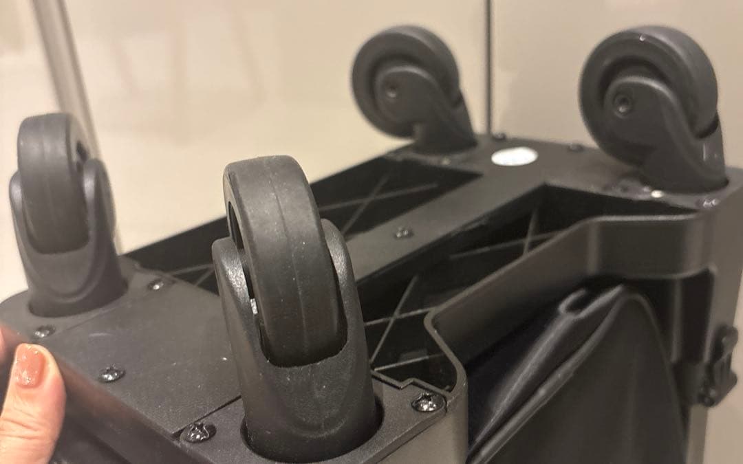 Swany キャリー四輪　ストッパー付