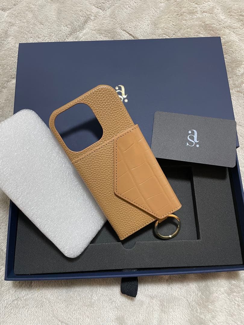 しーちゃんコラボ iPhone16Proケース ベージュレザー