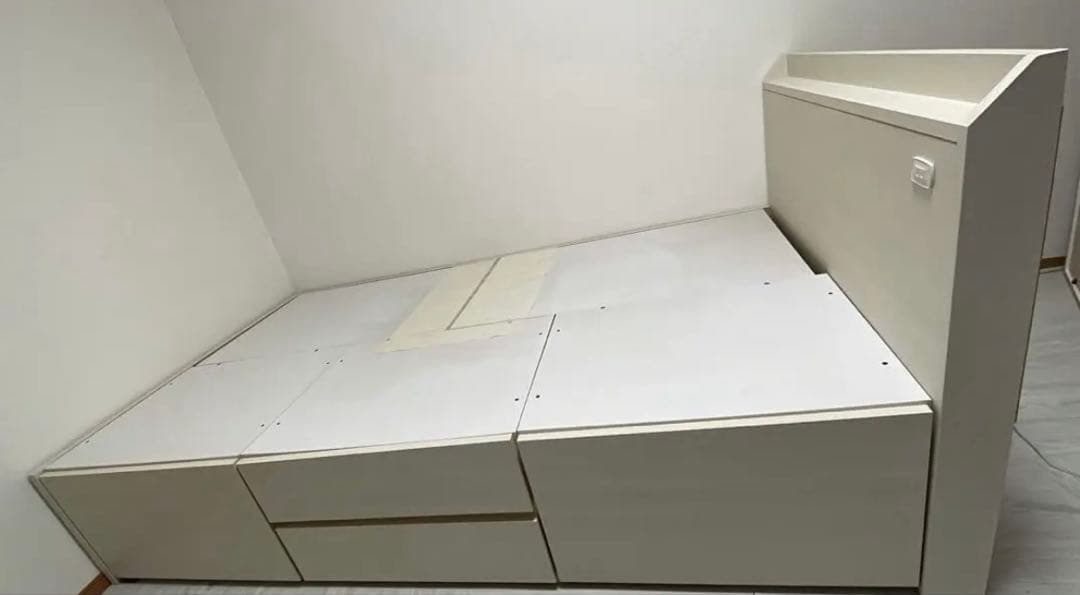 ミルク　ニトリ　セミダブルベッドフレーム（ジオ チェスト40J WW