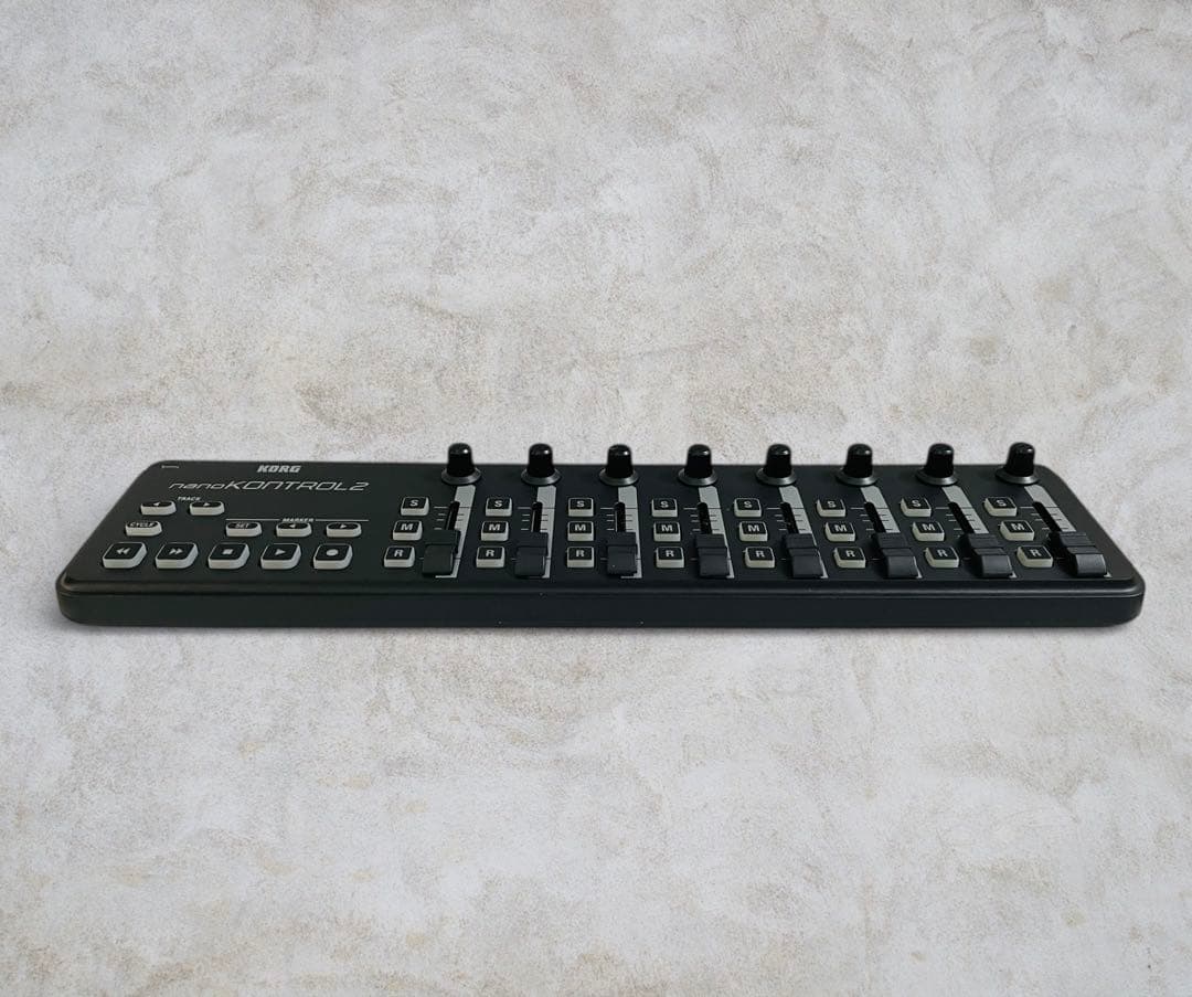 （美品）KORG nanoKONTROL2 MIDIコントローラー ケース付き
