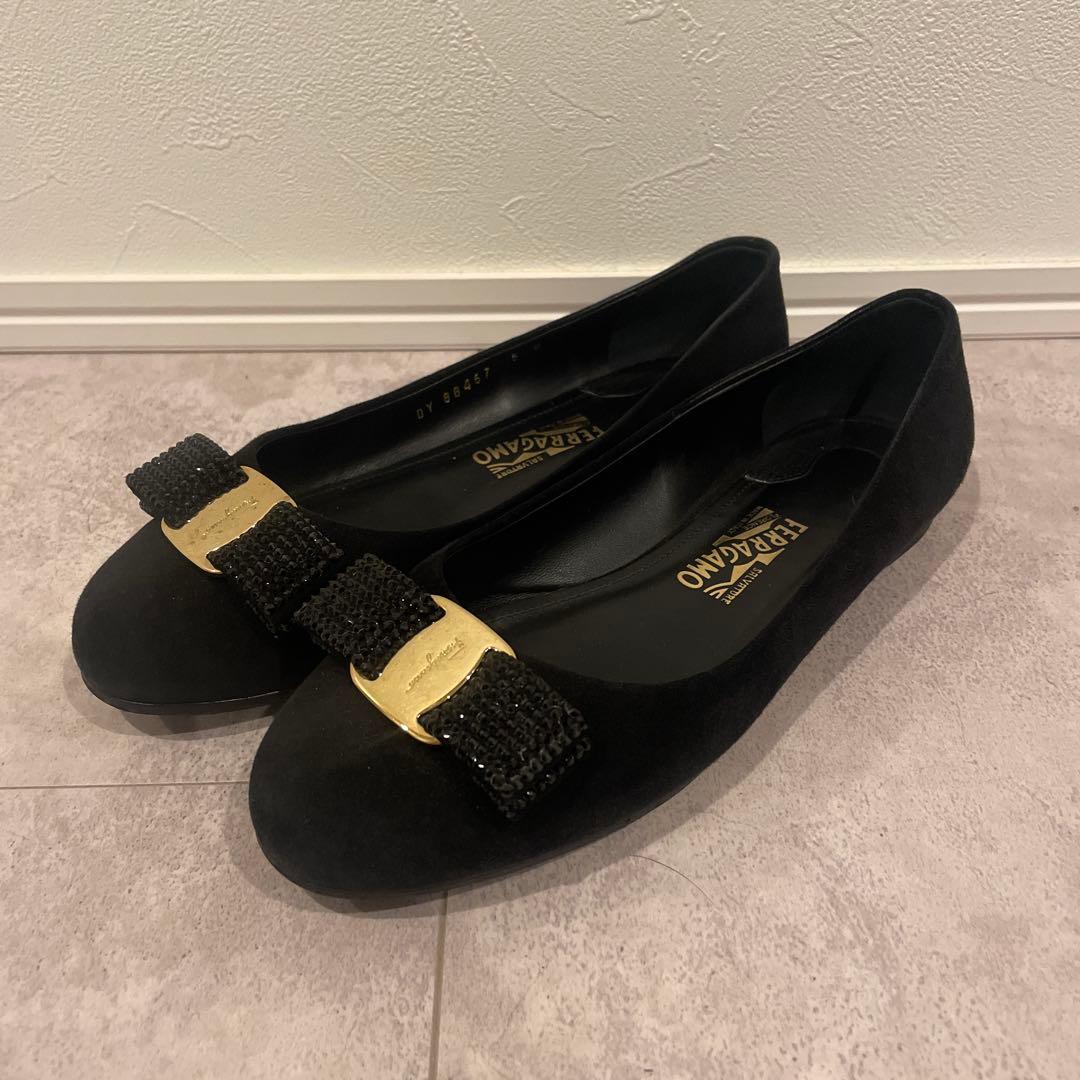 フェラガモ パンプス フラットバレエシューズ　6 D リボン