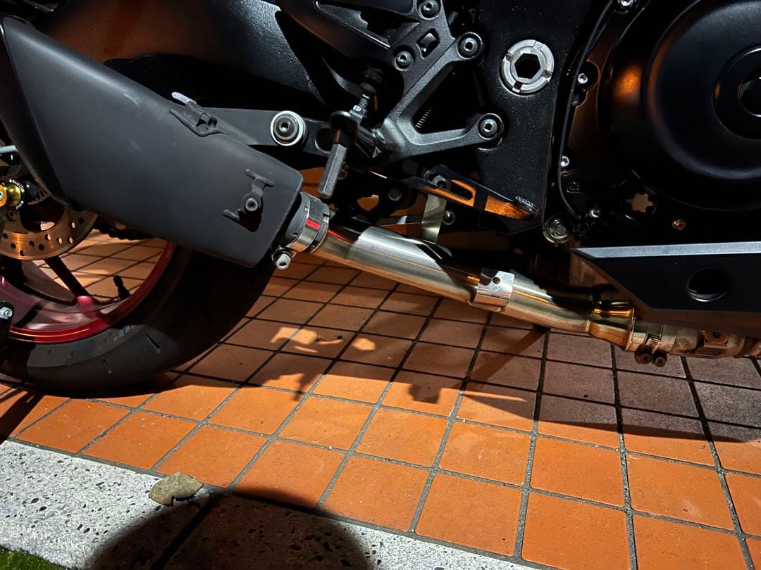 す GSX-S1000S カタナ 純正マフラー改 中間ストレート