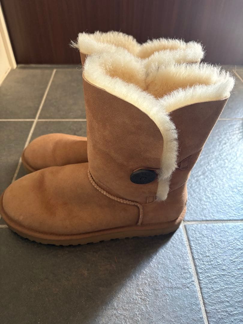 UGGのムートンブーツ　サイズ10