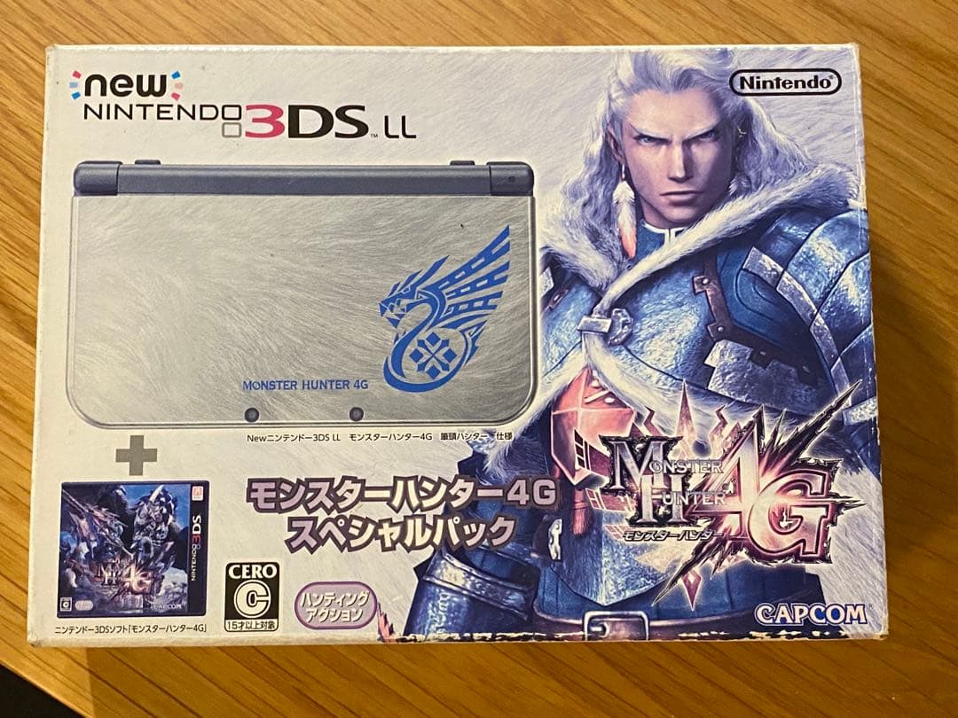 ヒ*ン様 CAPCOM モンスターハンター4G スペシャルパック NEW 3