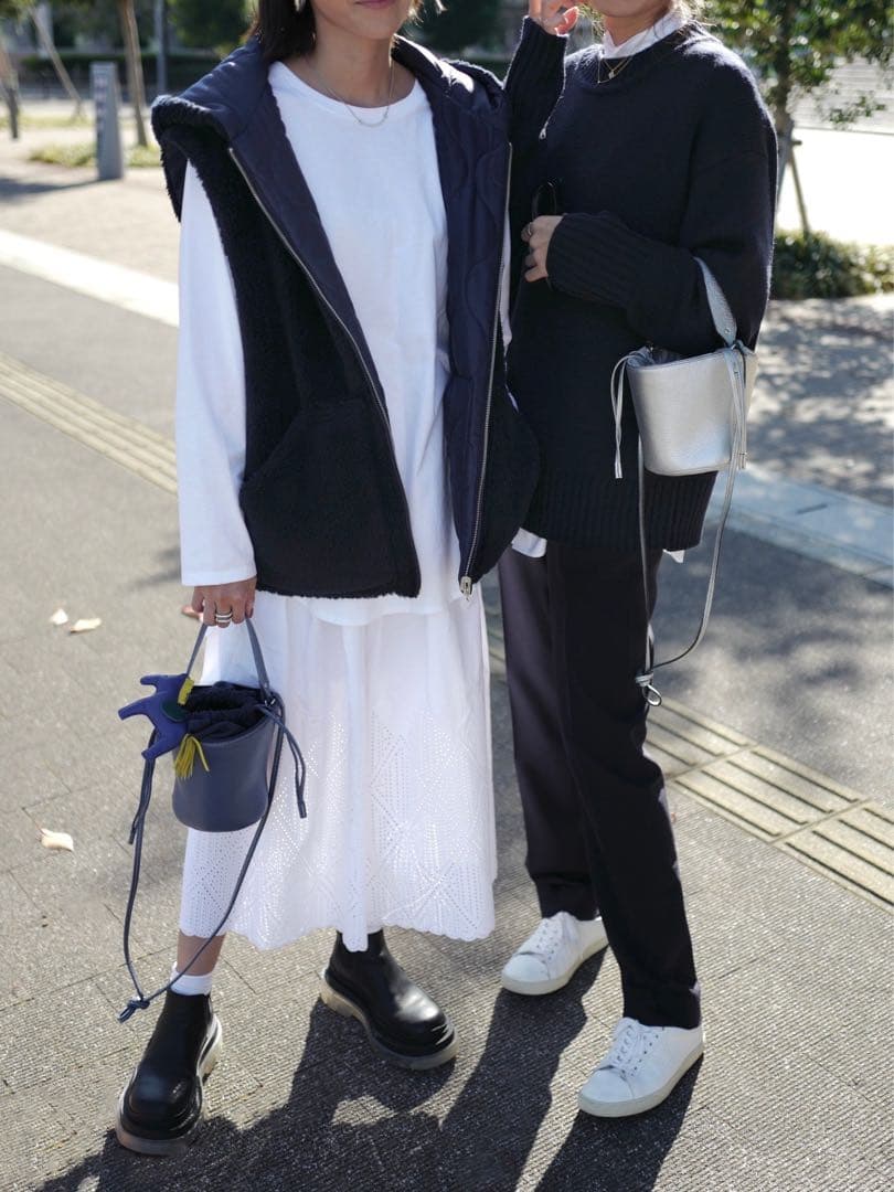 美品 ジプソフィア Boa Reversible Vest Navy