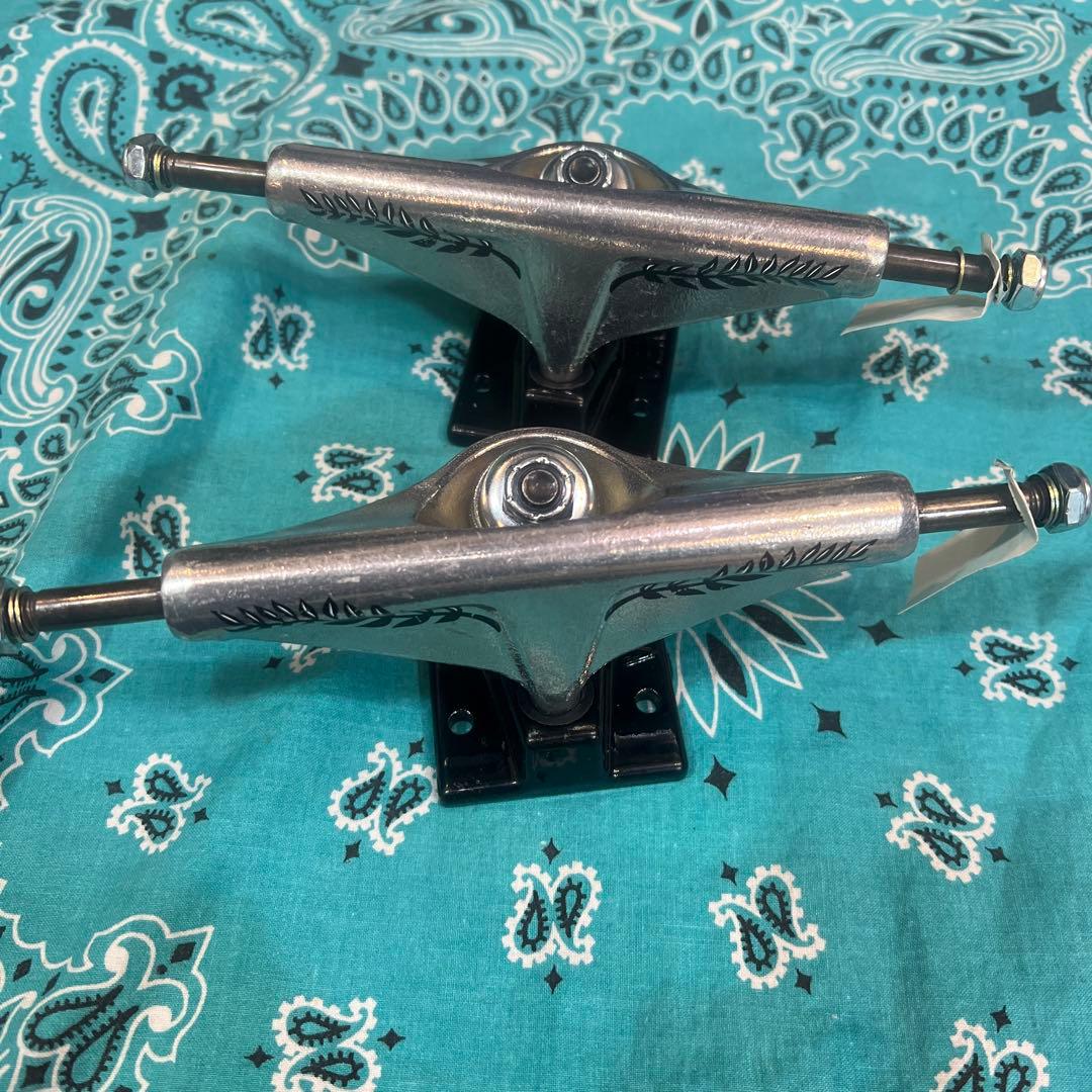 ベンチャートラックAikens Truck 5.2H スタンダード