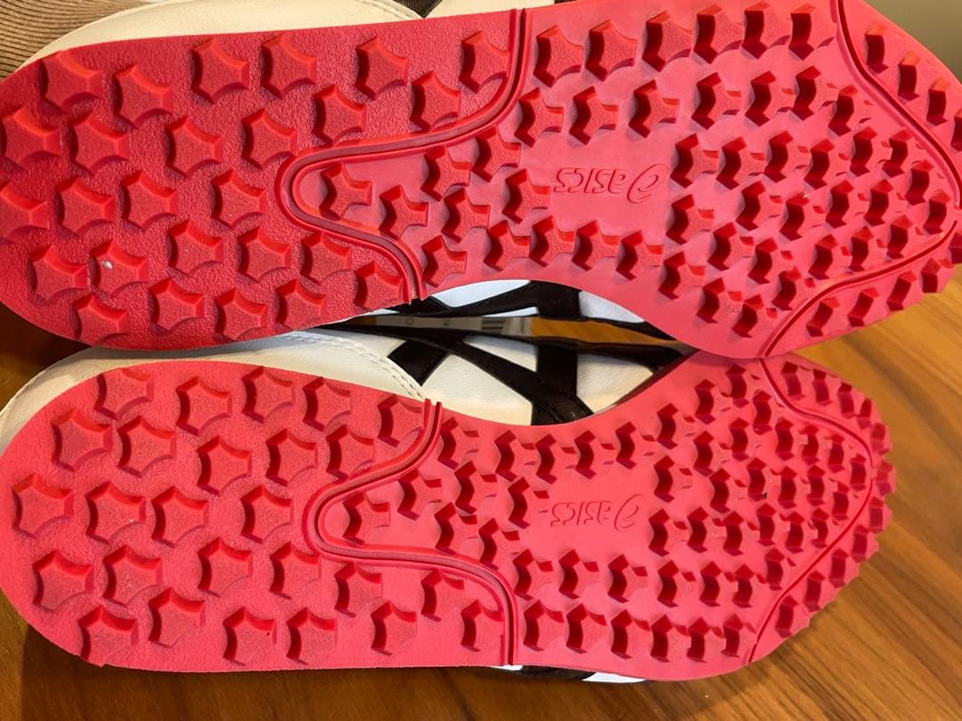 新品タグ付き ASICS ゴルフシューズ23.0cm