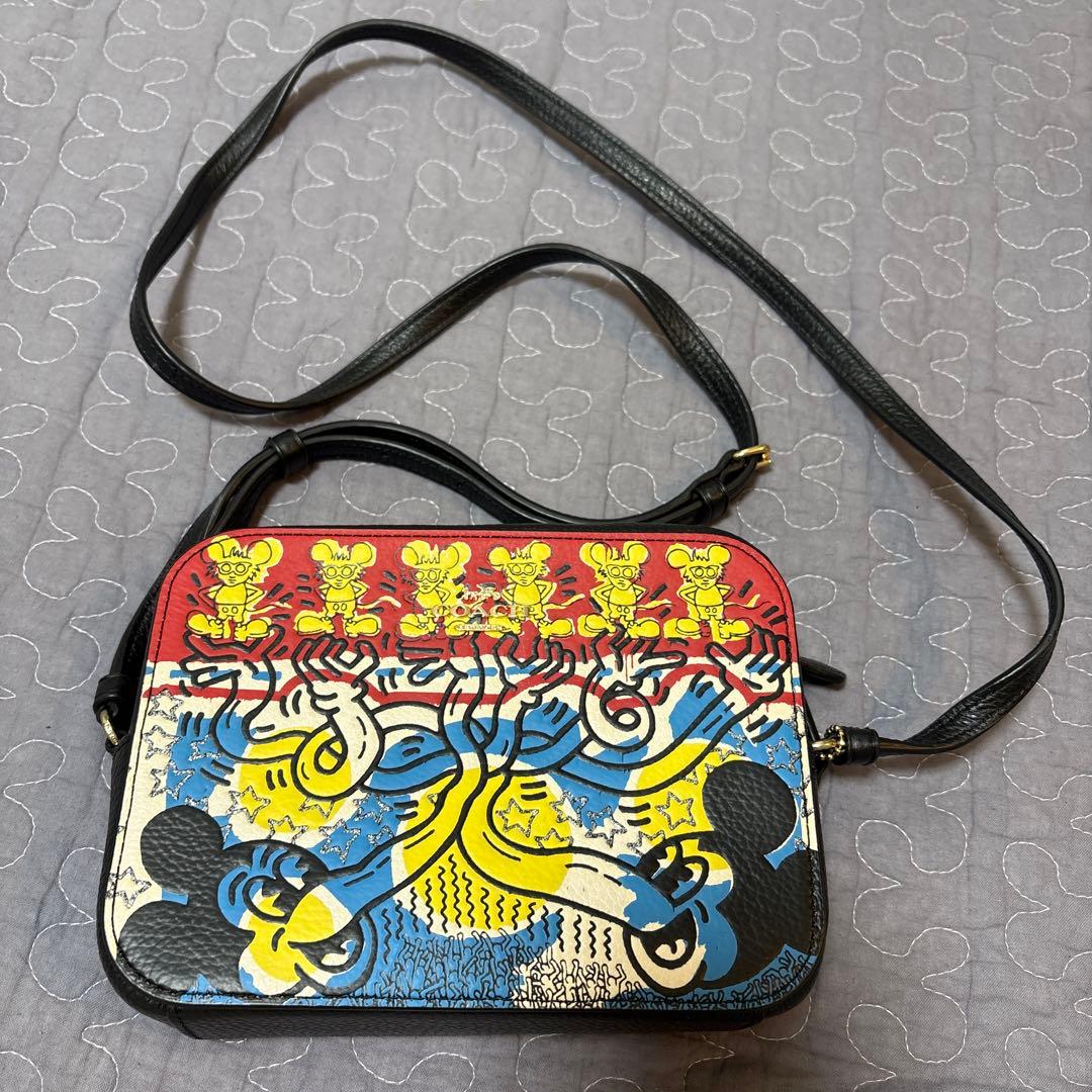 ほ*と様 COACH キース・ヘリング ミッキーマウス　ミニカメラバッグ