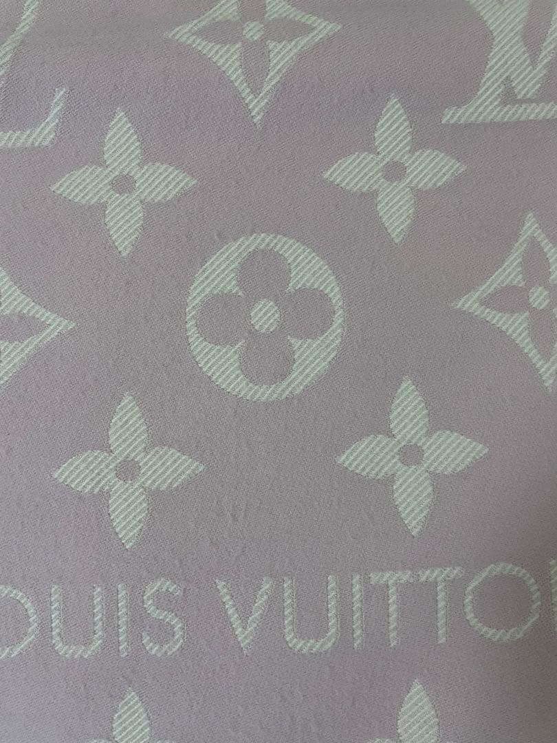 LOUIS VUITTON ロゴマフラー ピンク/ホワイト　クリーニング済み